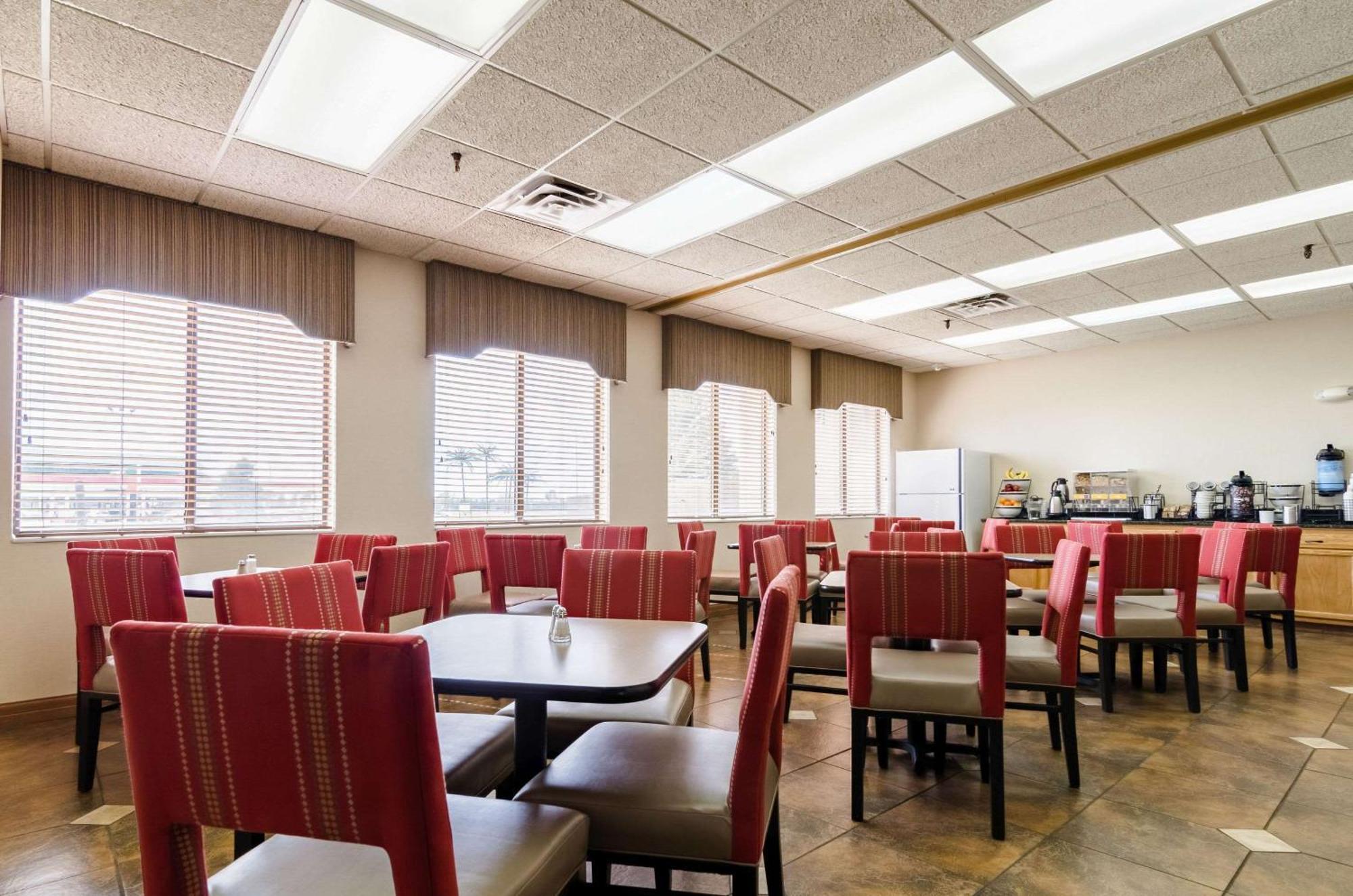 Comfort Inn Colby Luaran gambar