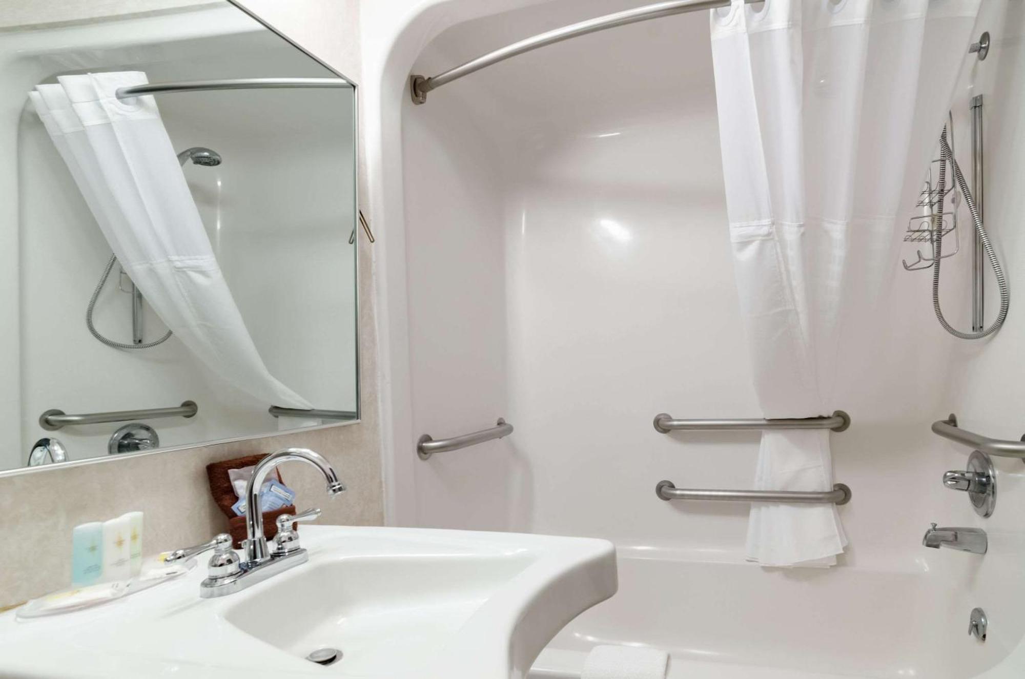 Comfort Inn Colby Luaran gambar